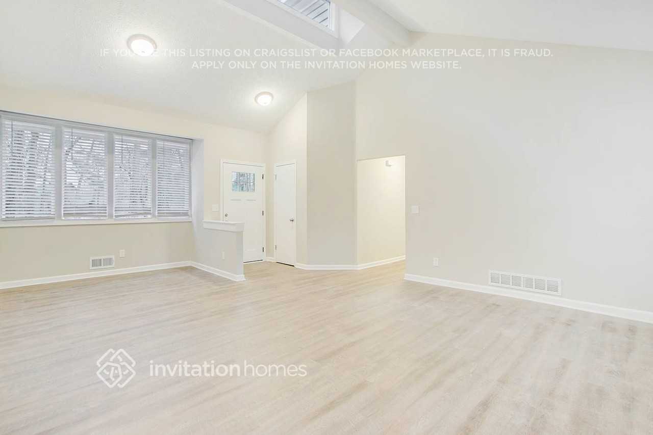 232 Rustic Ridge Dr Ne - Photo 7 of 25