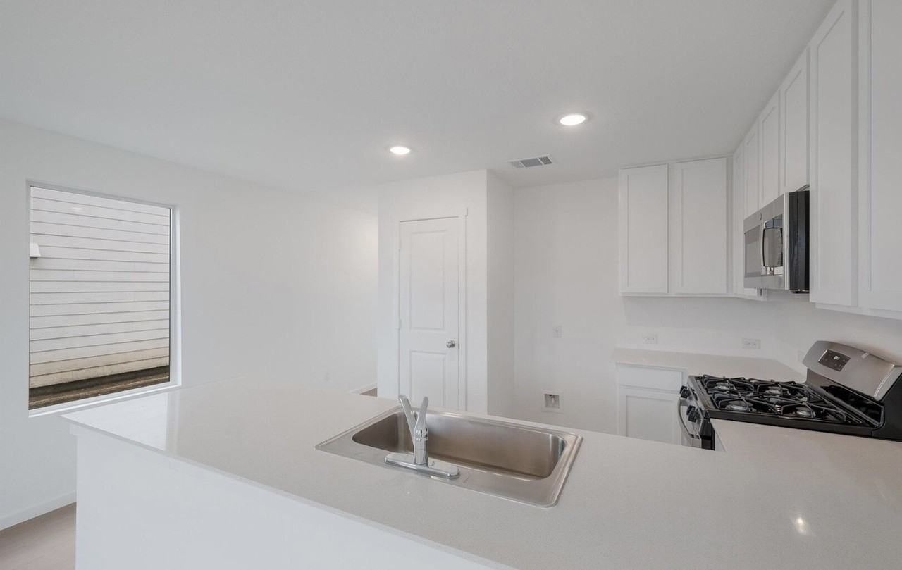 7422 India Star #1 - Photo 3 of 10