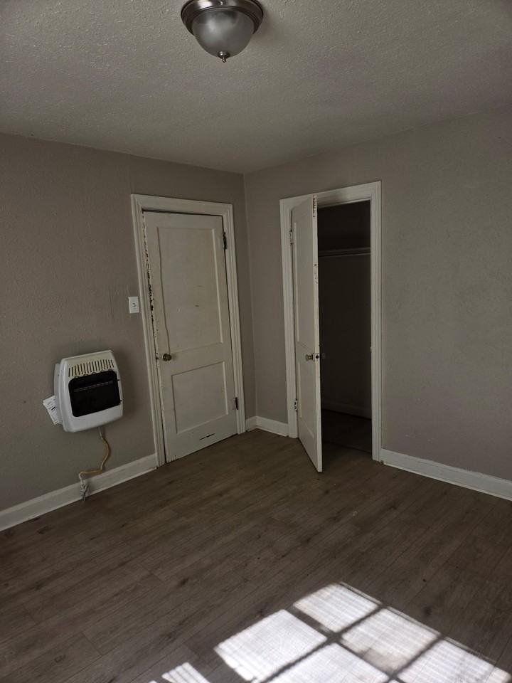 1518 Chandler St - Photo 7 of 9