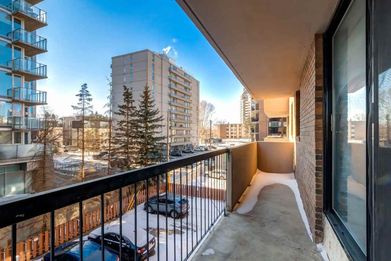 Westside Apartments - Photo 7 of 34