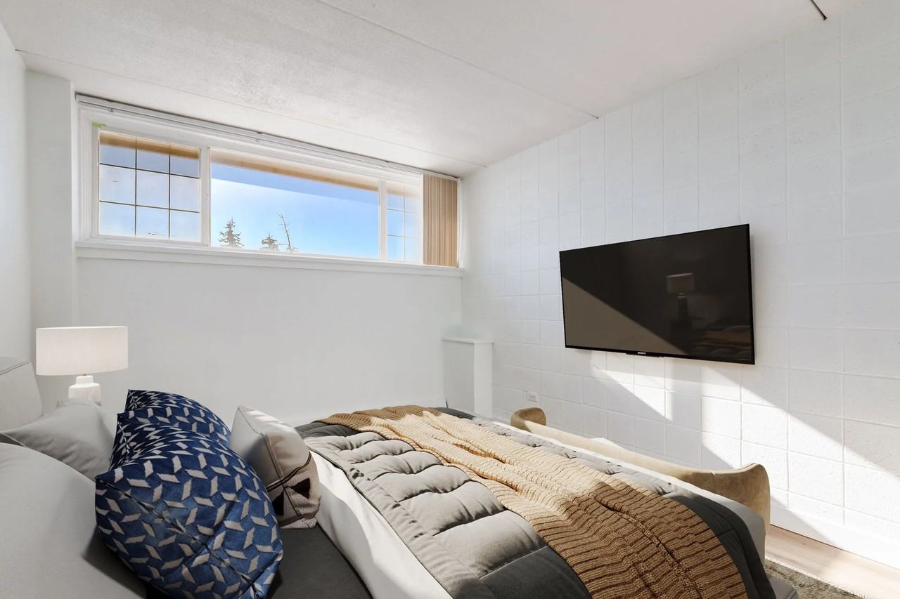 Hillsboro Place - Photo 3 of 50