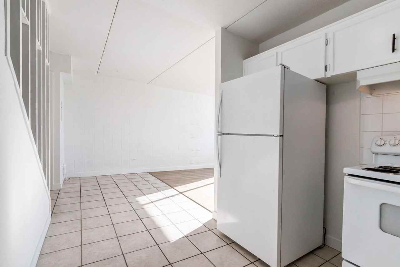 Hillsboro Place - Photo 7 of 50