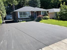featured image of 171 Anne St N
