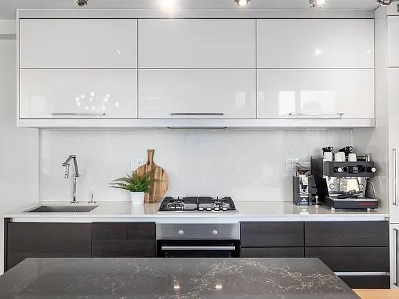 189 Keefer St - Photo 3 of 13