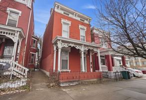 featured image of 122 E University Ave