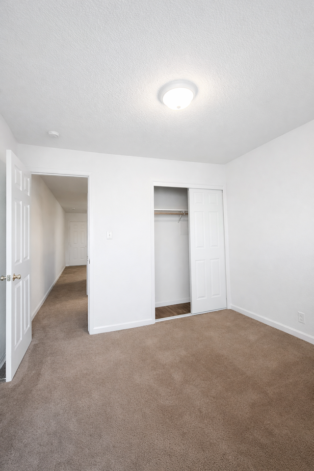 West Seventh Street Apartments - Photo 7 of 21