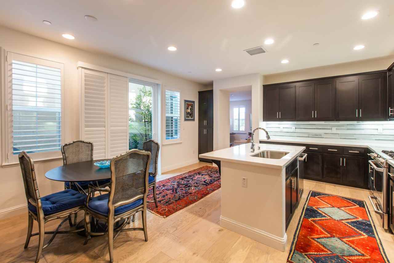 1110 Healdsburg Ave - Photo 5 of 20