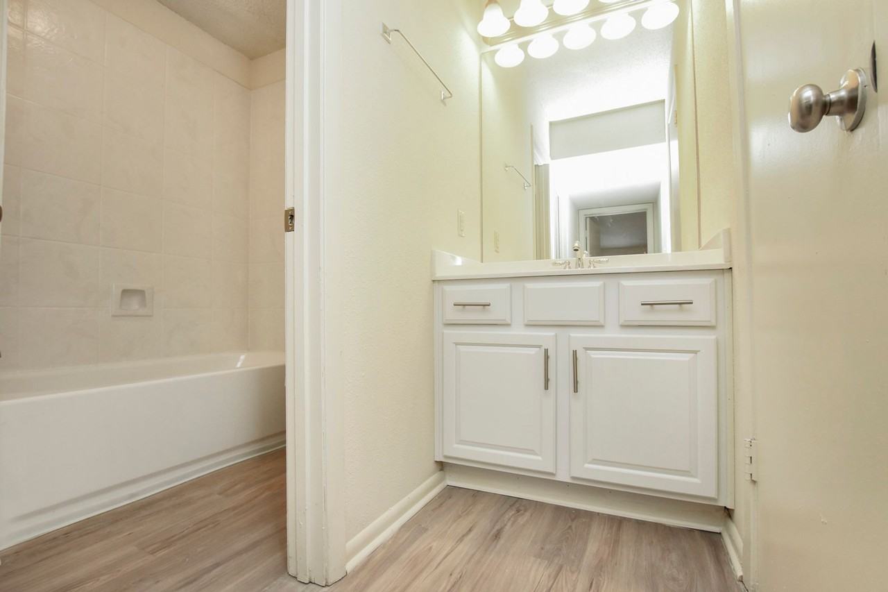 Willowood - Photo 7 of 16