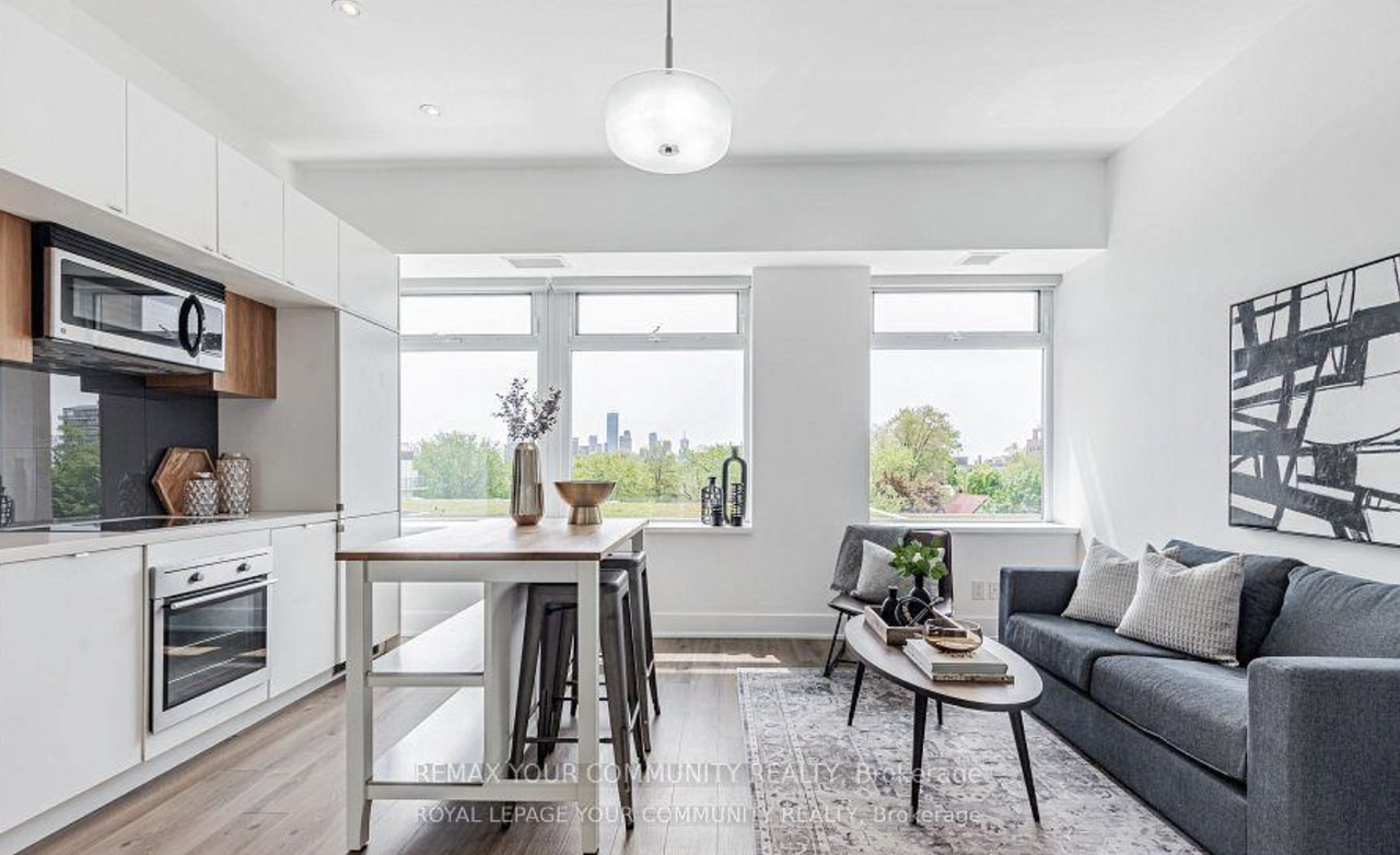 St Clair Ave W & Avenue Rd - Photo 5 of 10