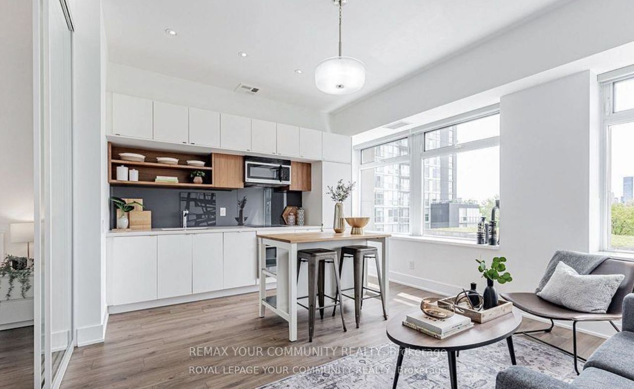 St Clair Ave W & Avenue Rd - Photo 2 of 10