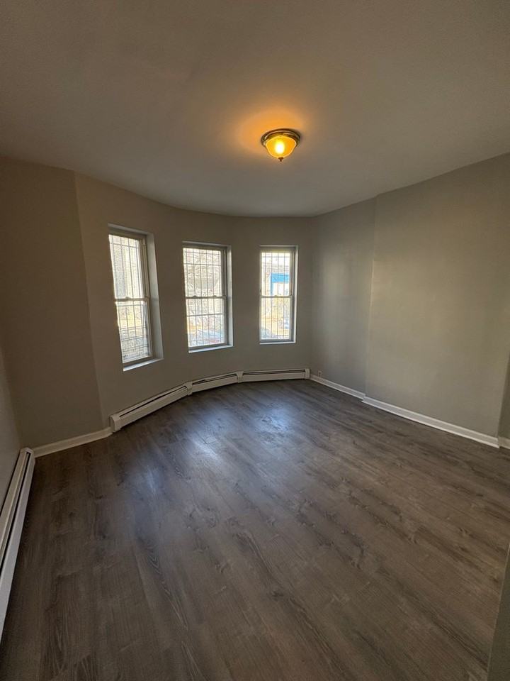 130-132 N. THIRD STREET - Photo 6 of 13