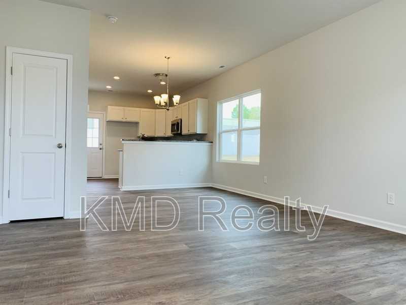 202 Canina Ln - Photo 2 of 9