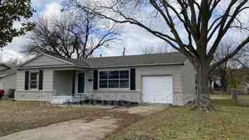 featured image of 1000 N 61st St