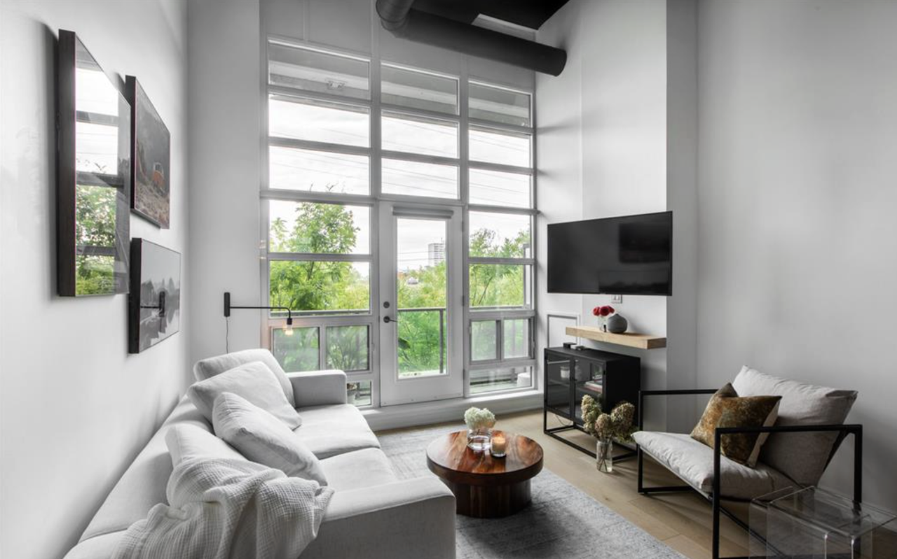 Dupont St & Spadina Rd - Photo 4 of 10