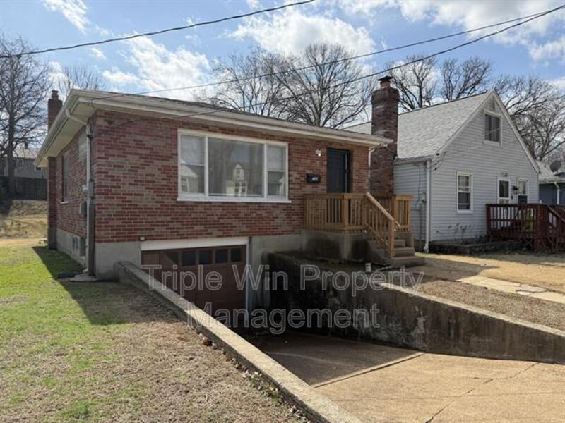 7560 Alicia Ave - Photo 2 of 29