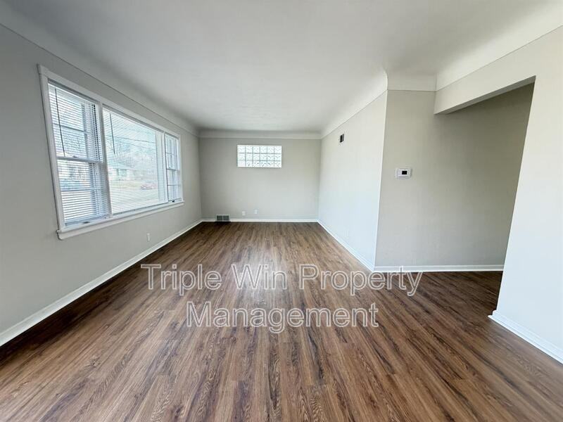 7560 Alicia Ave - Photo 7 of 29