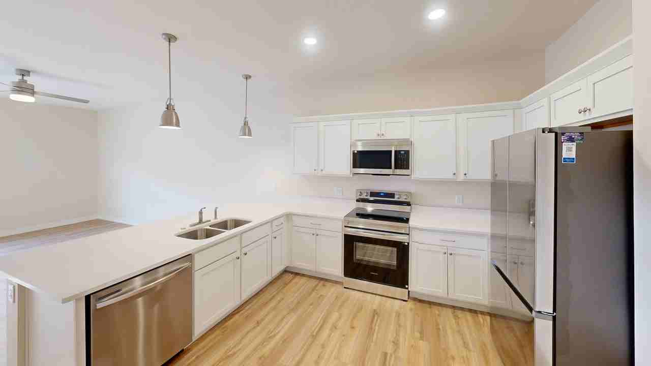 Loftus Apartments - Photo 2 of 30
