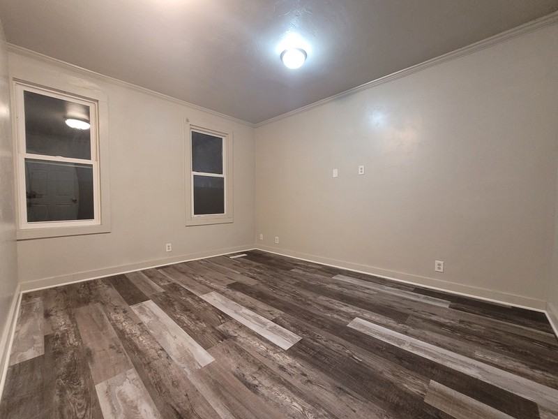 401 Cass St - Photo 7 of 10