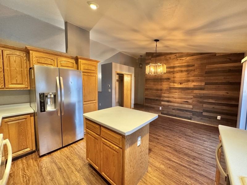 2941 Popplewood Ct - Photo 2 of 11