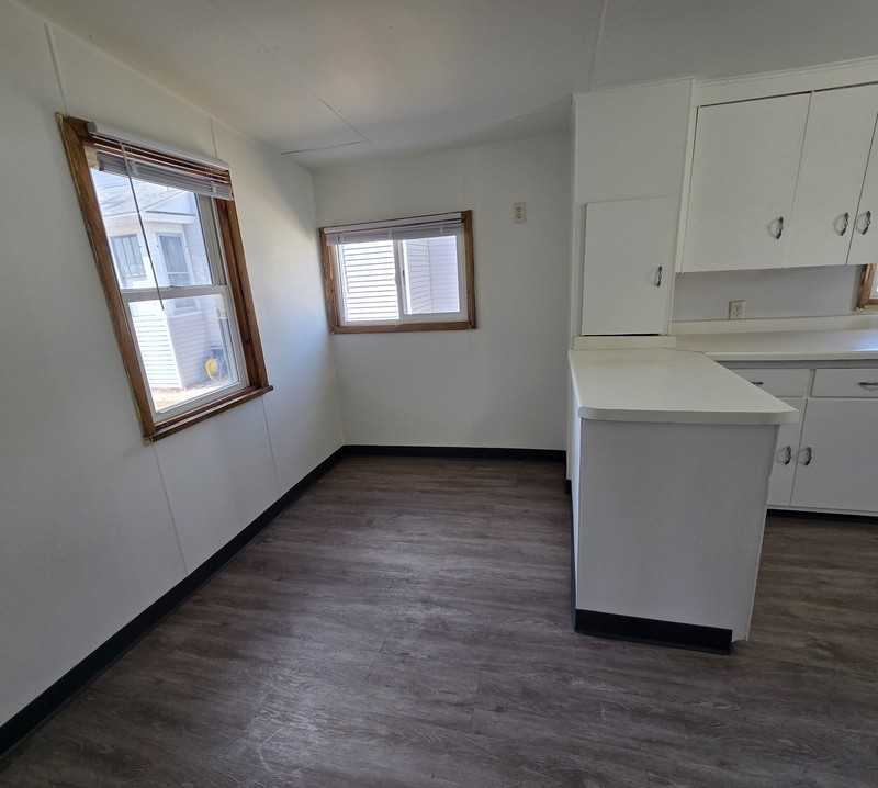 502 W 6th Ave - Photo 3 of 32