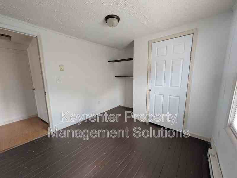 1005 Montgomery Ave - Photo 2 of 30