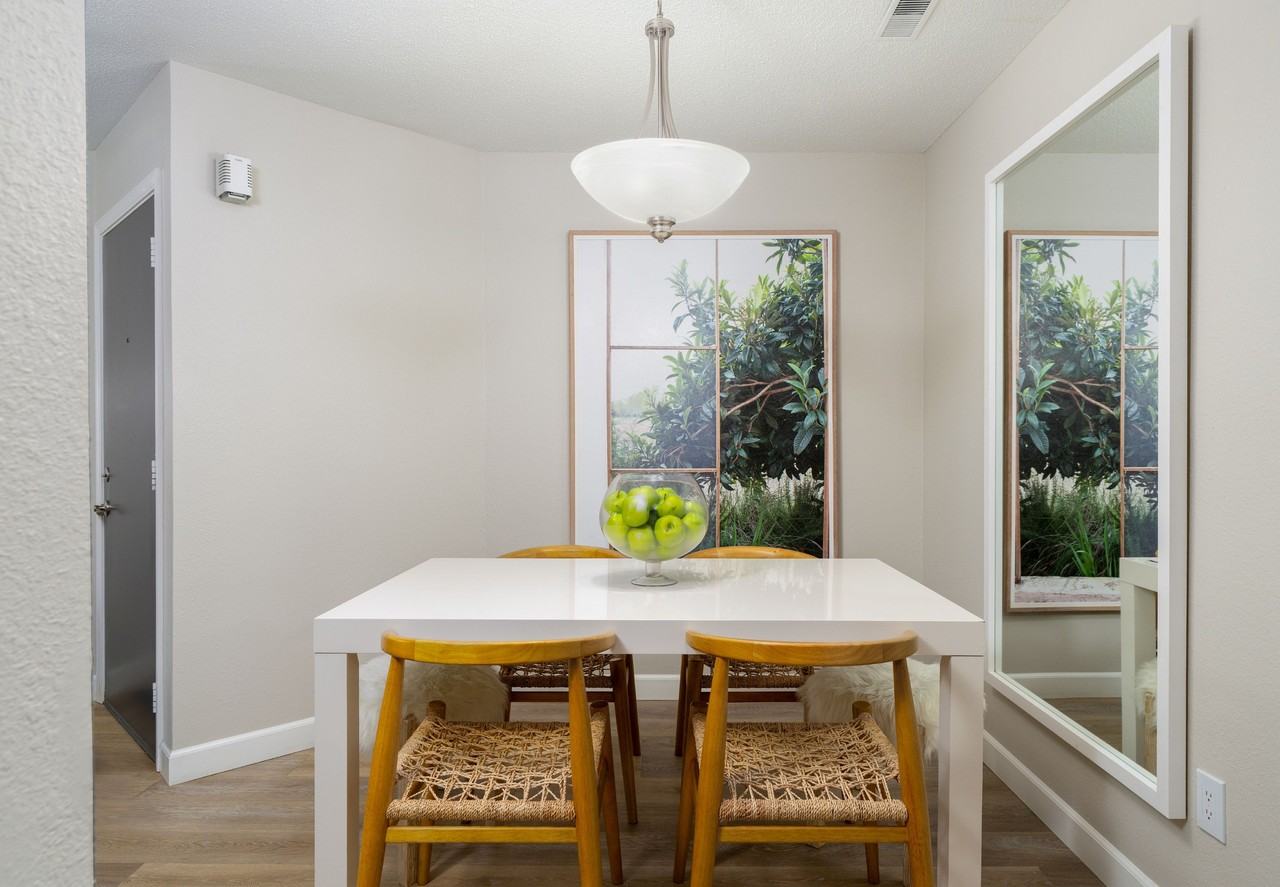 Metro on 5th - Photo 5 of 48