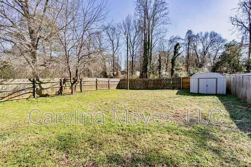 304 Churchill Cir - Photo 7 of 8