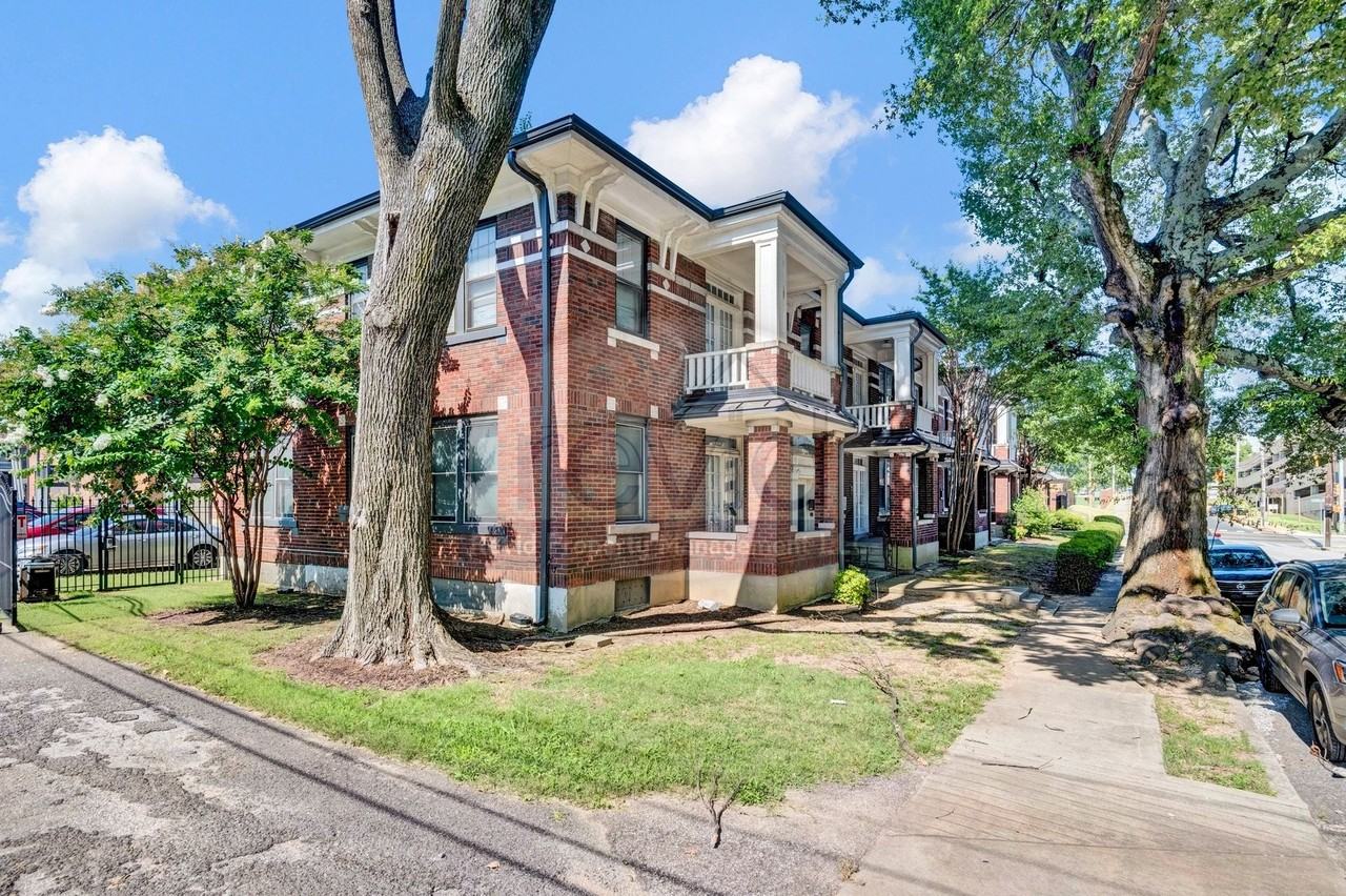 The Broadmoor Apartments - Photo 5 of 32