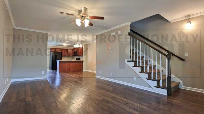 311 Sam Houston Cir - Photo 7 of 33