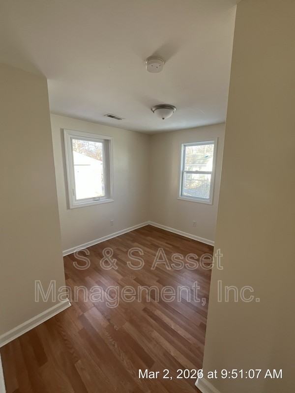 3534 Homewood Ave - Photo 7 of 7