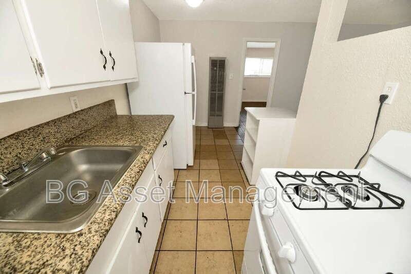 728 Darina Ave #7 - Photo 6 of 17