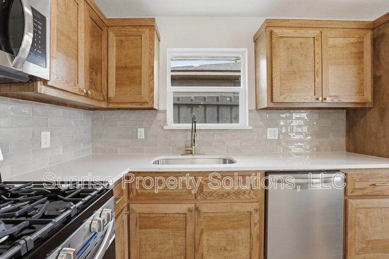 644 Hunters Hill Rd - Photo 5 of 20