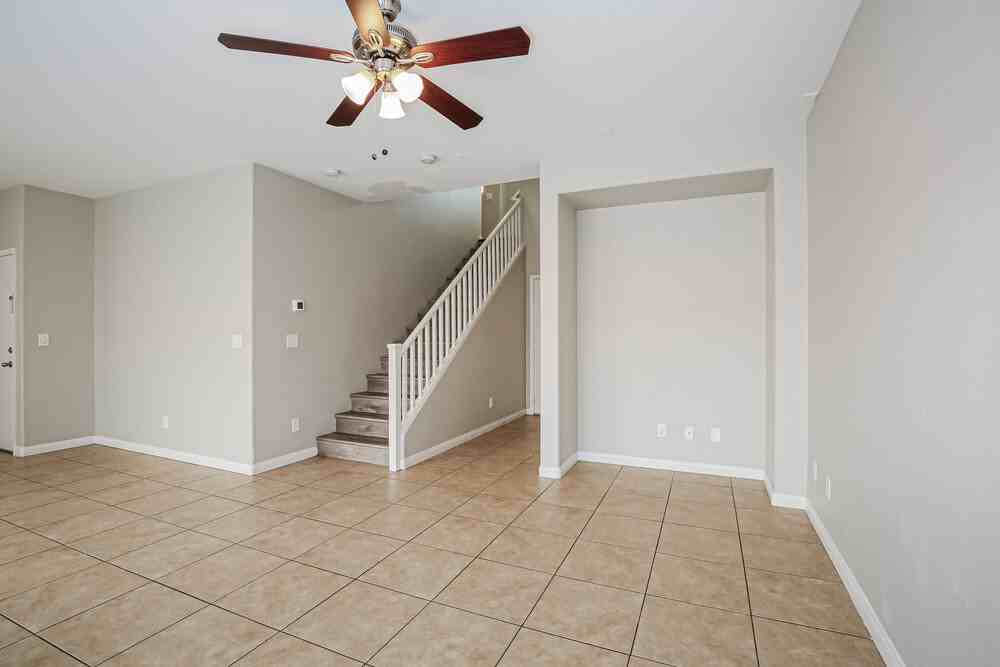 1152 Maple Pines Ave - Photo 7 of 17