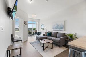 featured image of 20696 Eastleigh Crescent #513