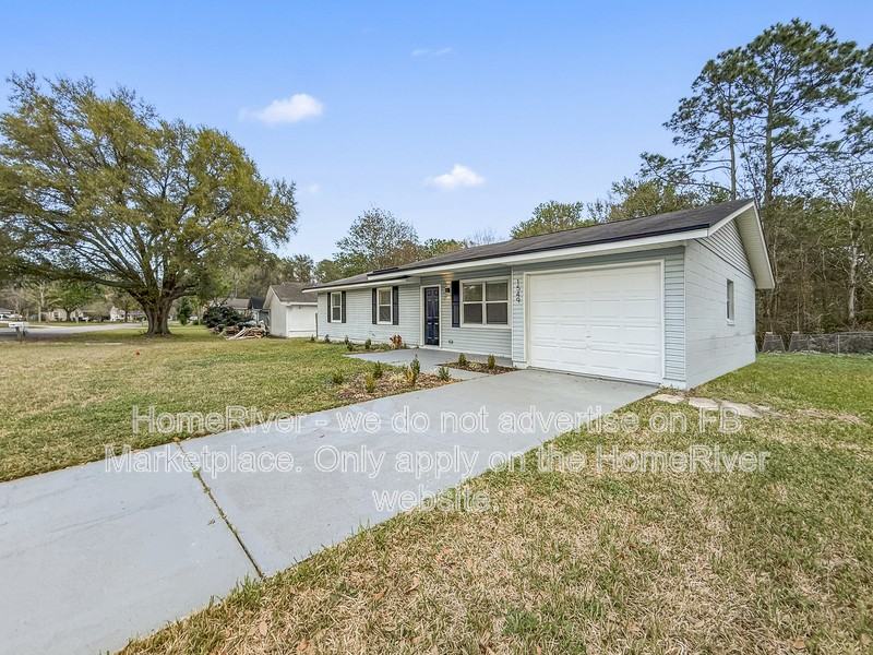 1549 Ibis Dr - Photo 3 of 19