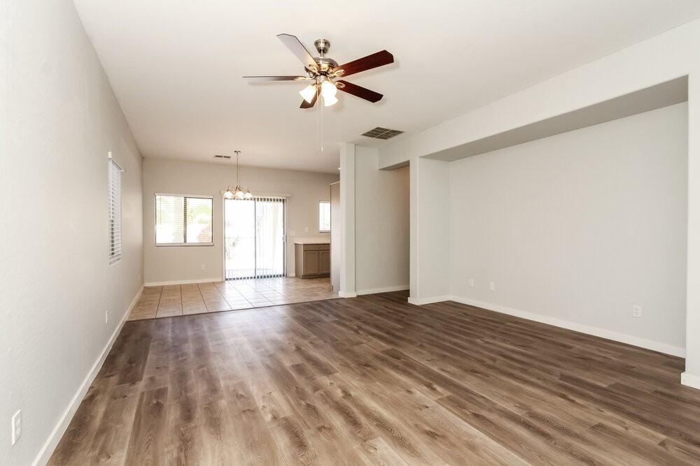 44080 W Mccord Dr - Photo 3 of 16