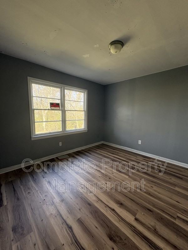 808 Fairfax Ave - Photo 5 of 8