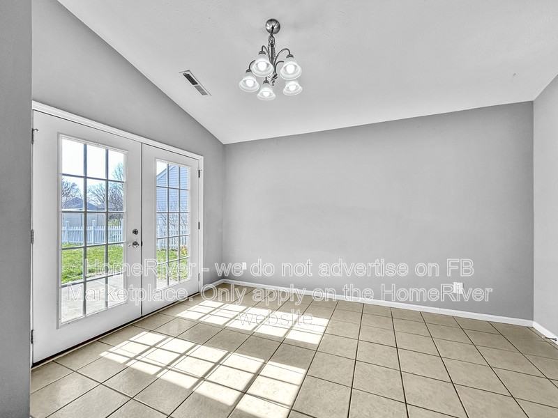 849 Somerset Ct - Photo 7 of 26