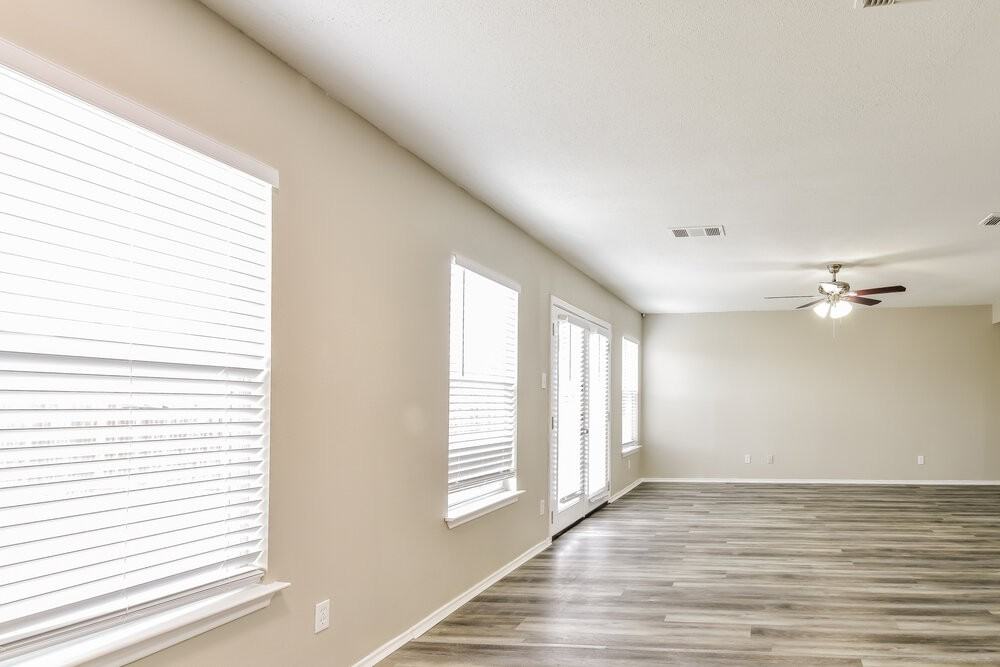 6911 Waterfall Pass - Photo 4 of 20