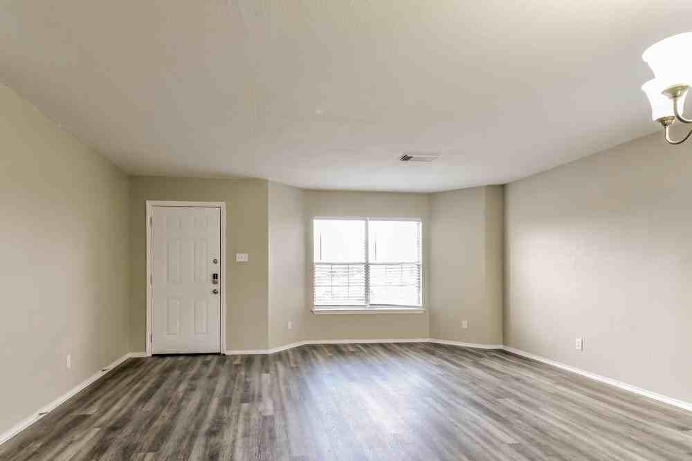 6911 Waterfall Pass - Photo 7 of 20