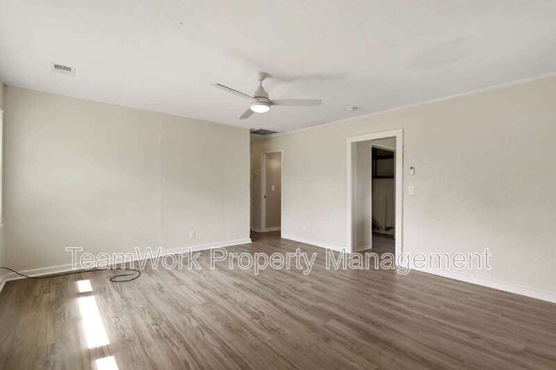 3116 Matipan Ave - Photo 6 of 23