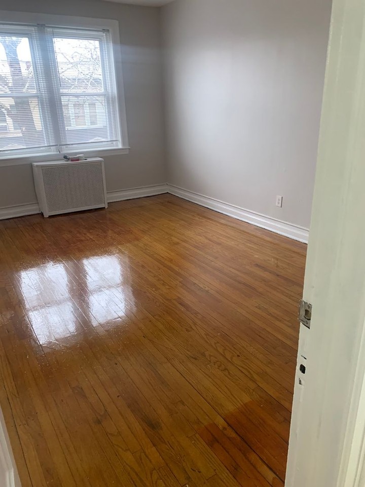 Julian Court - Photo 3 of 19