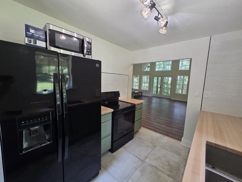 6013 Bates Pike Road - Photo 7 of 27