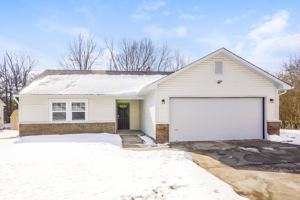 featured image of 957 Country Ln