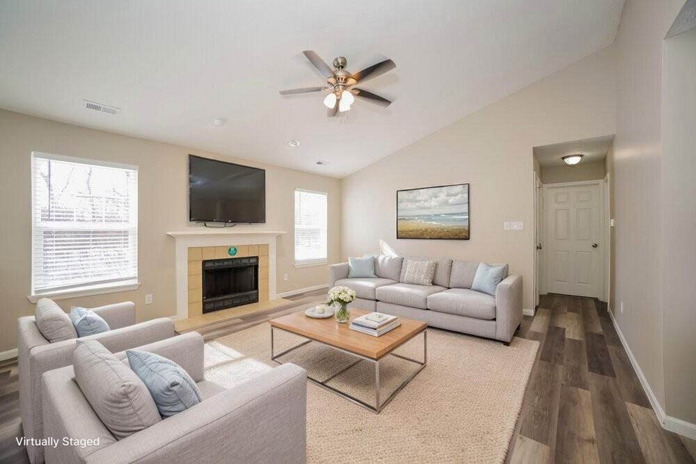 957 Country Ln - Photo 4 of 19