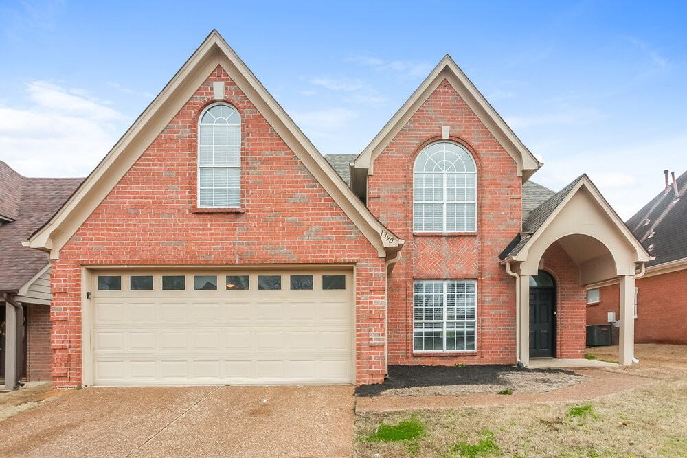 1390 Bayberry Hill Dr