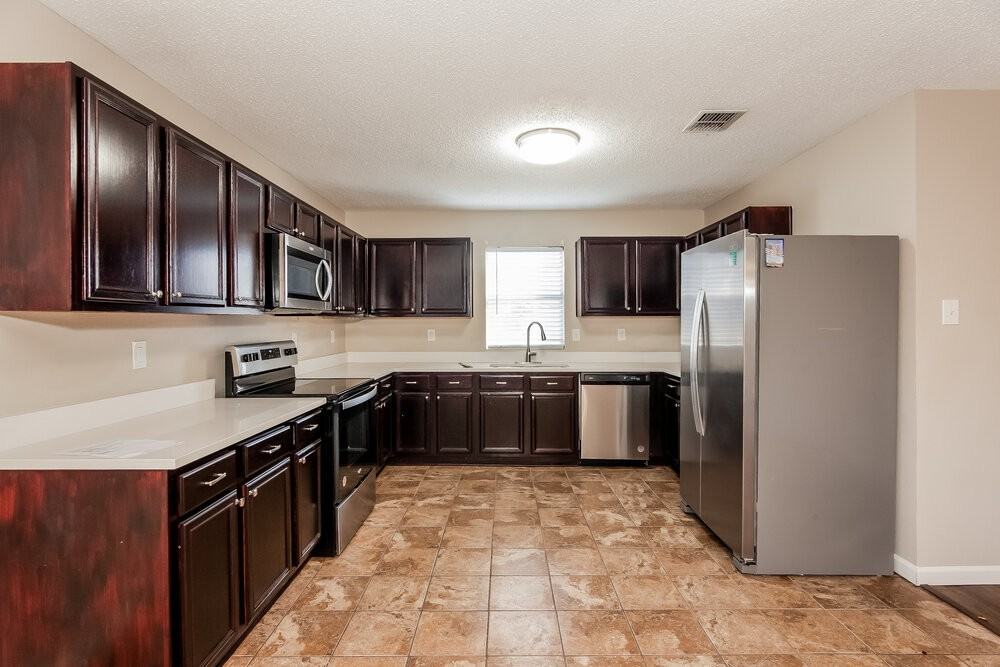 2316 Graystone Dr - Photo 7 of 17