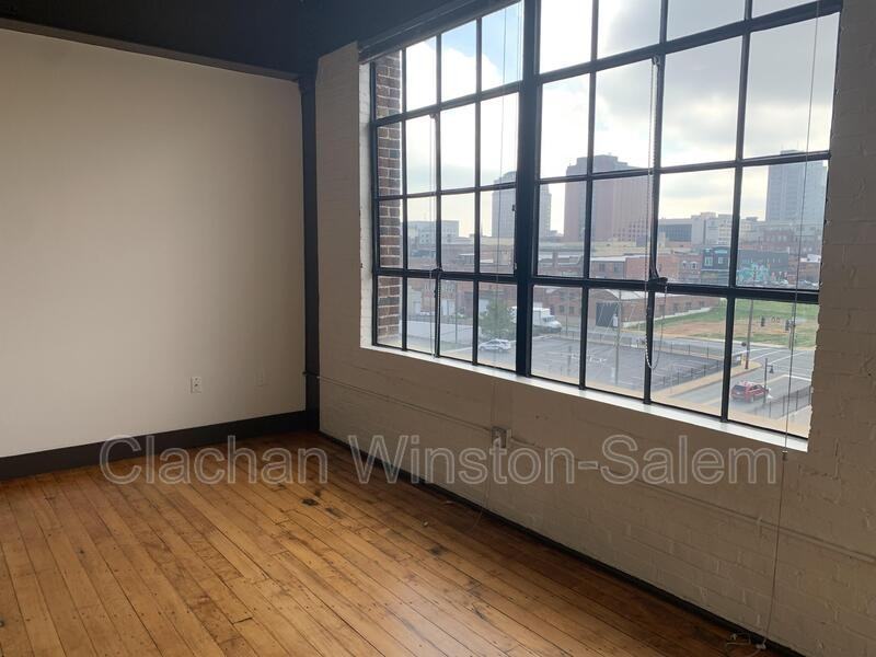 101 E 6th St #606 - Photo 4 of 11