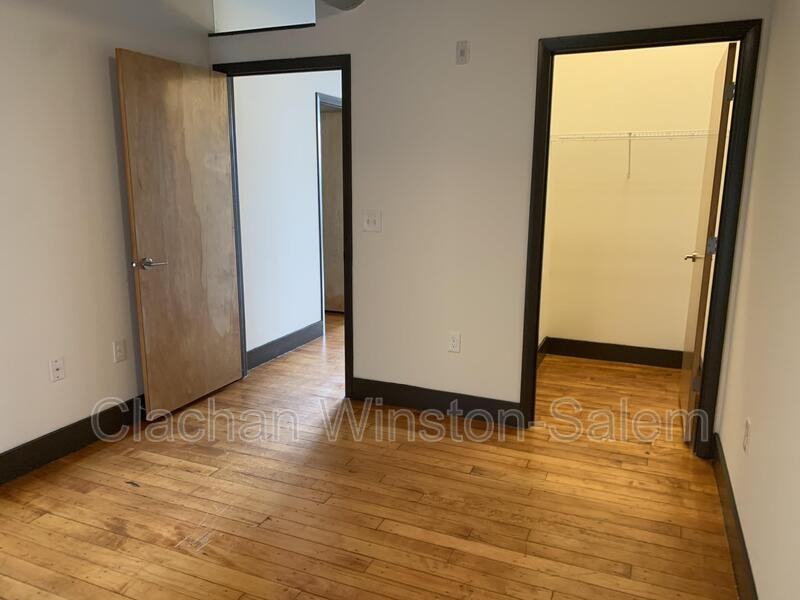 101 E 6th St #606 - Photo 7 of 11