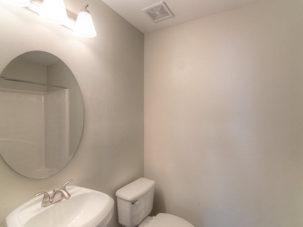 3667 Queens Cove Blvd - Photo 7 of 16